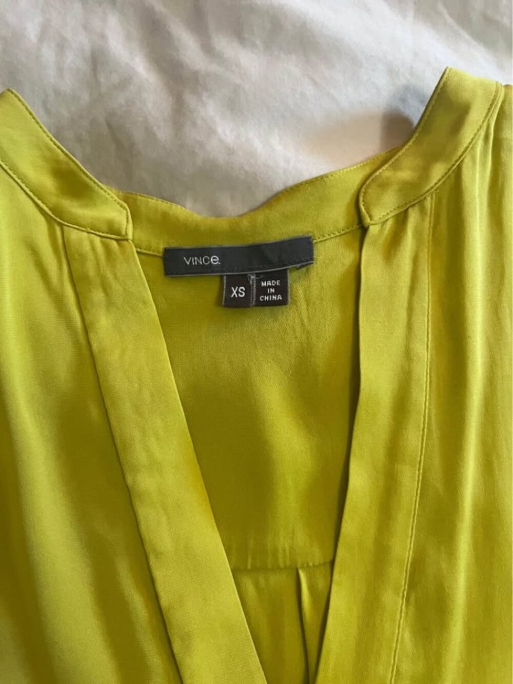 Vince yellow silk blouse size XS - Picture 5 of 5